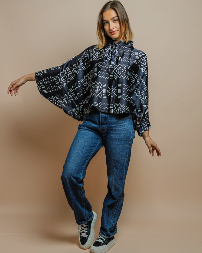 Blouse manches chauve-souris " Sarah" Noir et blanc